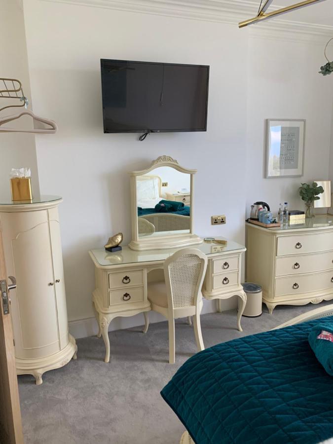 Lazy Waves Boutique B&B New Quay Eksteriør billede