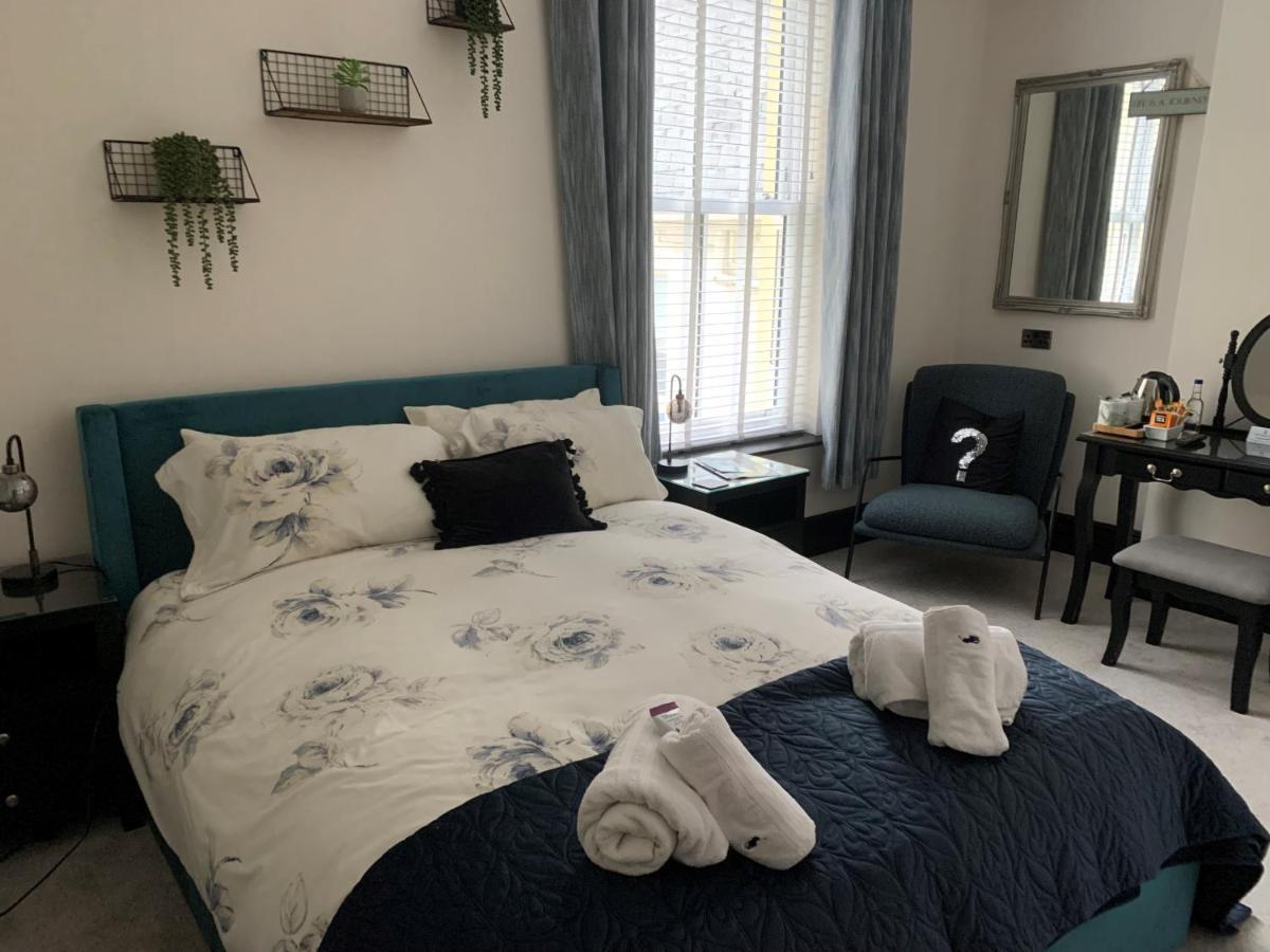 Lazy Waves Boutique B&B New Quay Eksteriør billede