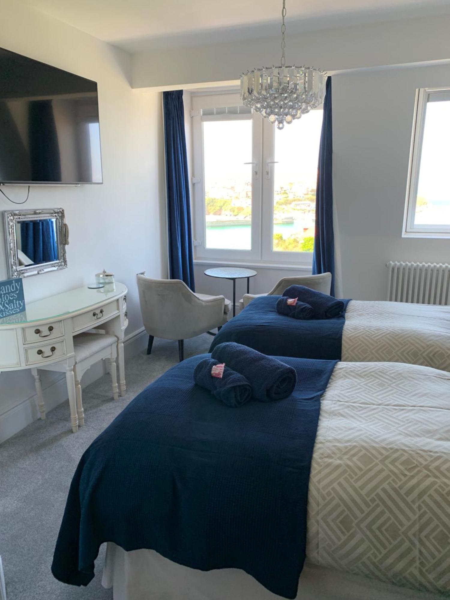 Lazy Waves Boutique B&B New Quay Eksteriør billede